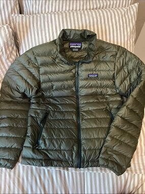 Patagonia Men’s Puffer Jacket - Olive
